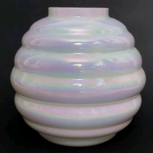 Cambridge Pearliscent Handblown Glass Vase